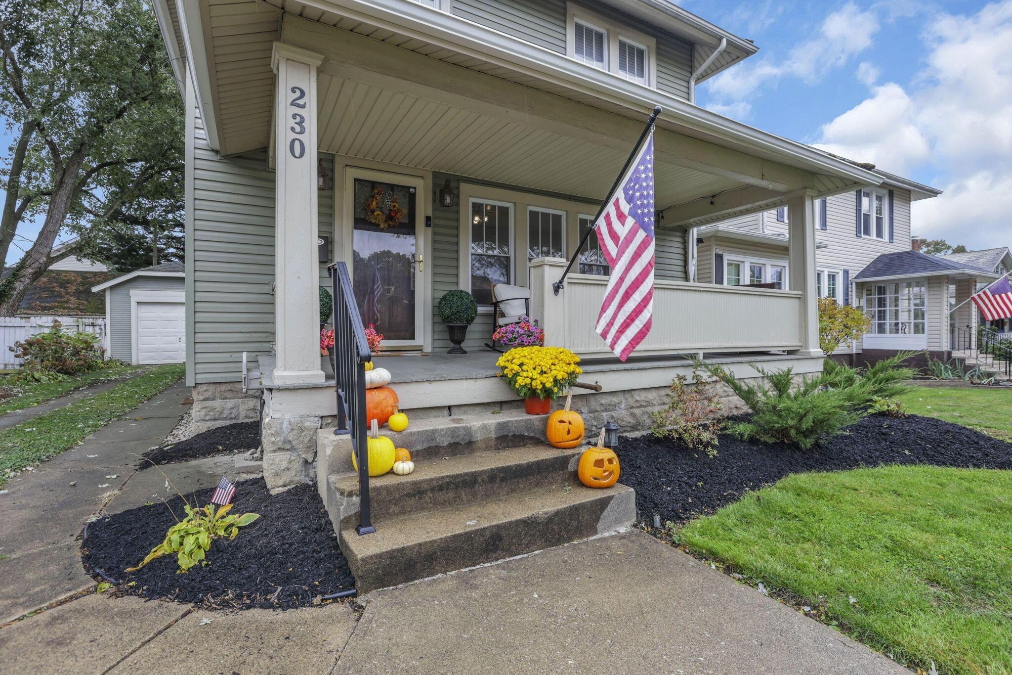 230 Lake Street Property Photo 6