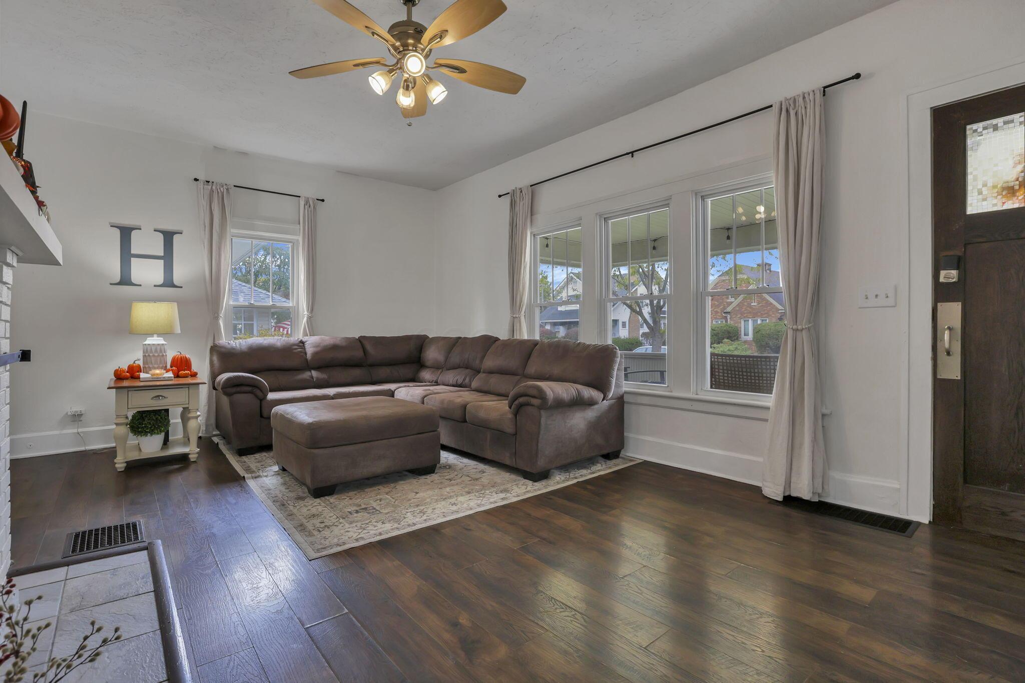 230 Lake Street Property Photo 11