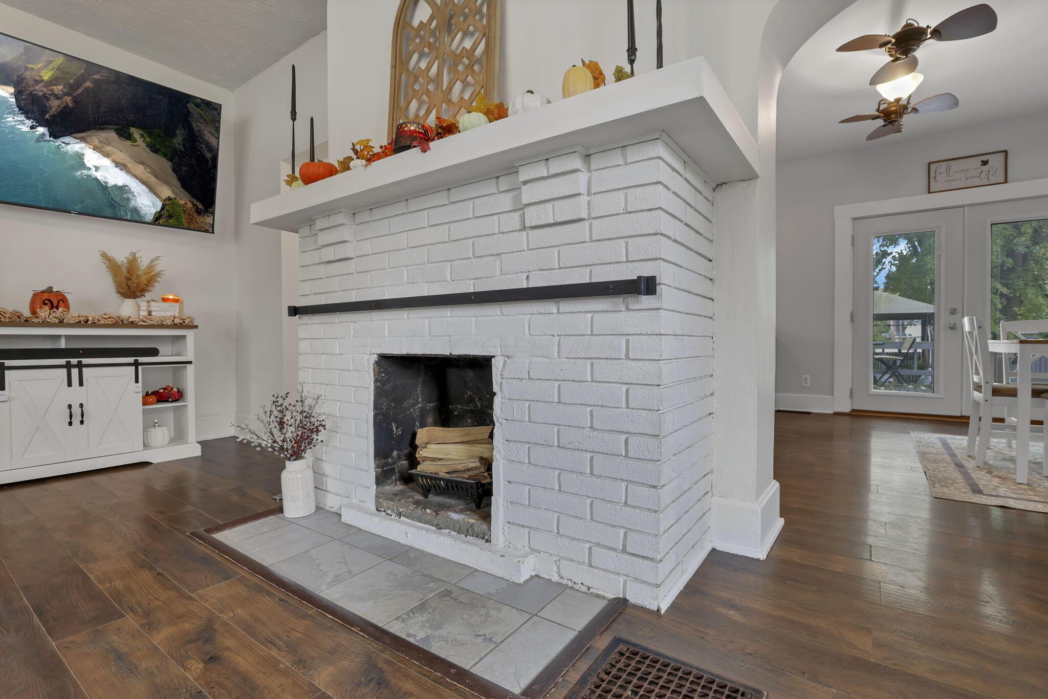 230 Lake Street Property Photo 13