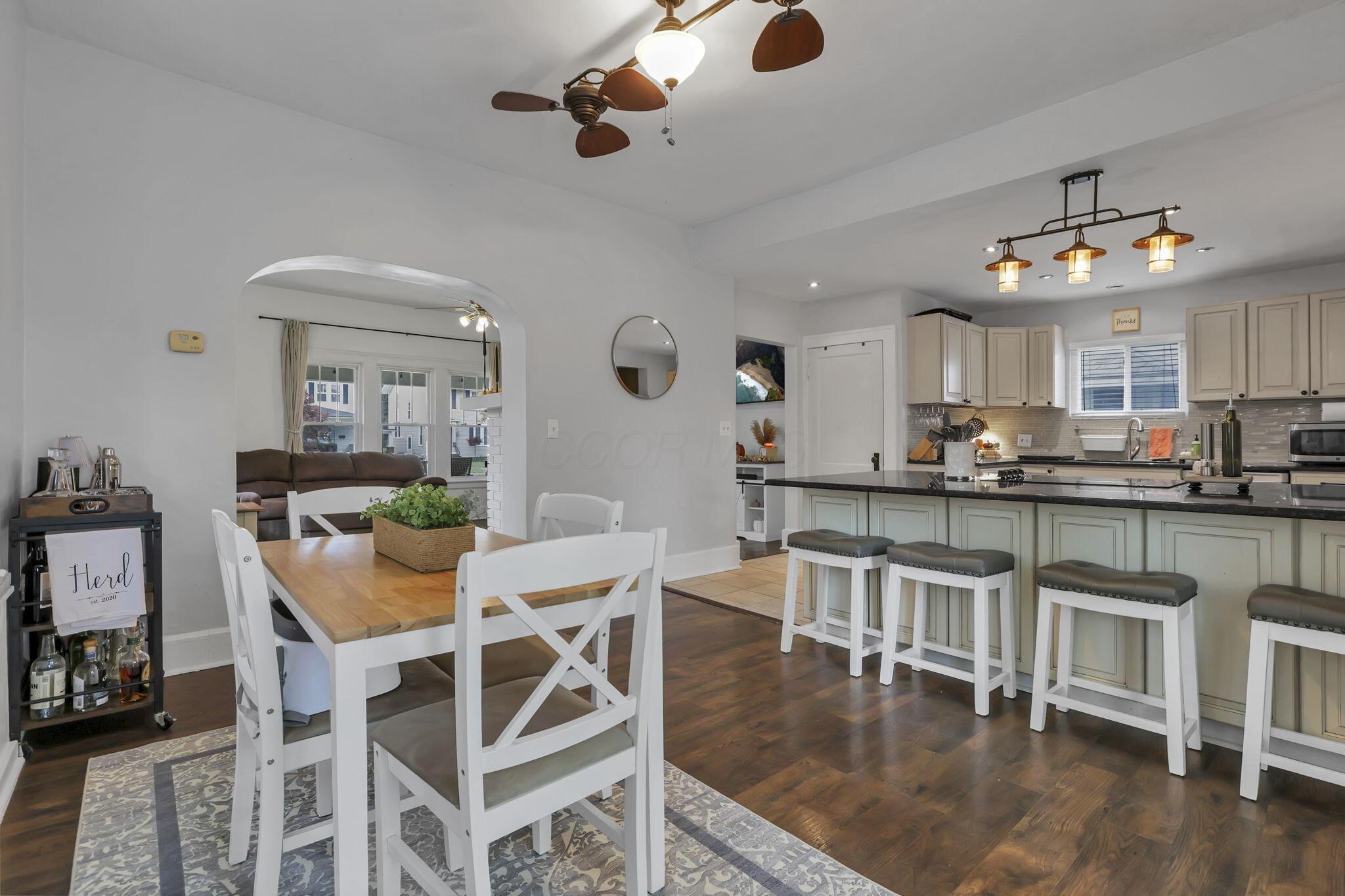 230 Lake Street Property Photo 15