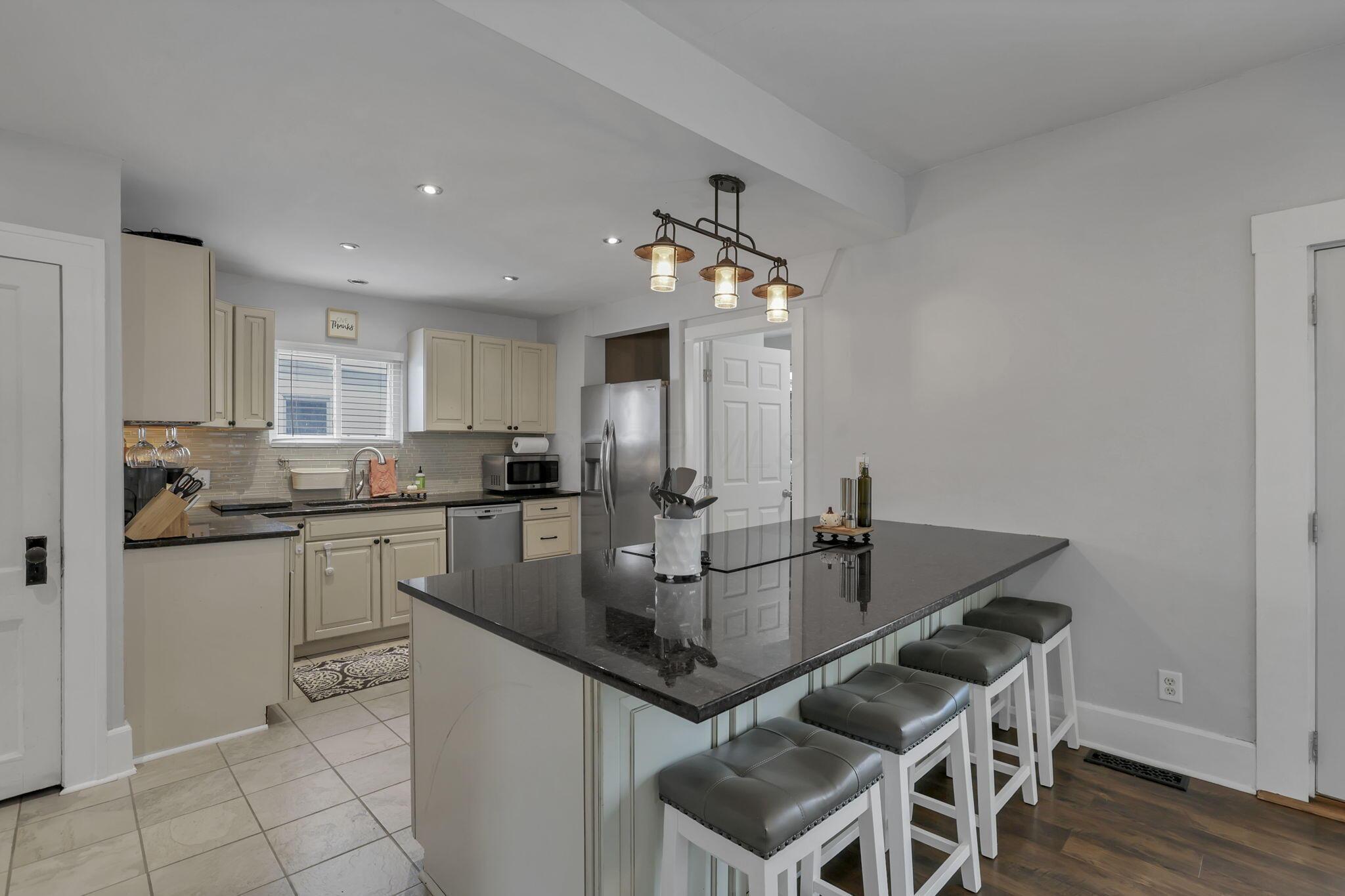 230 Lake Street Property Photo 16