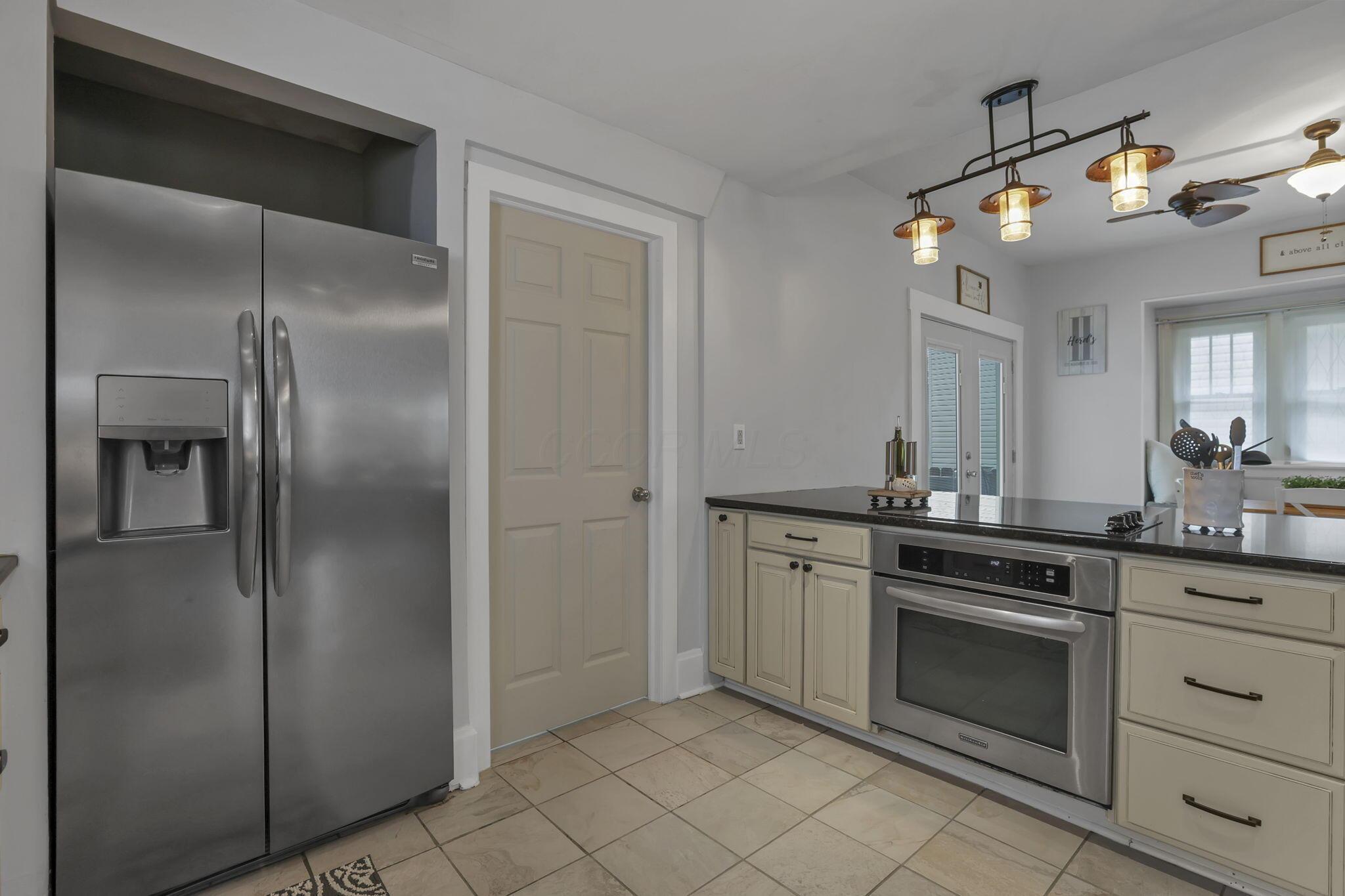 230 Lake Street Property Photo 19