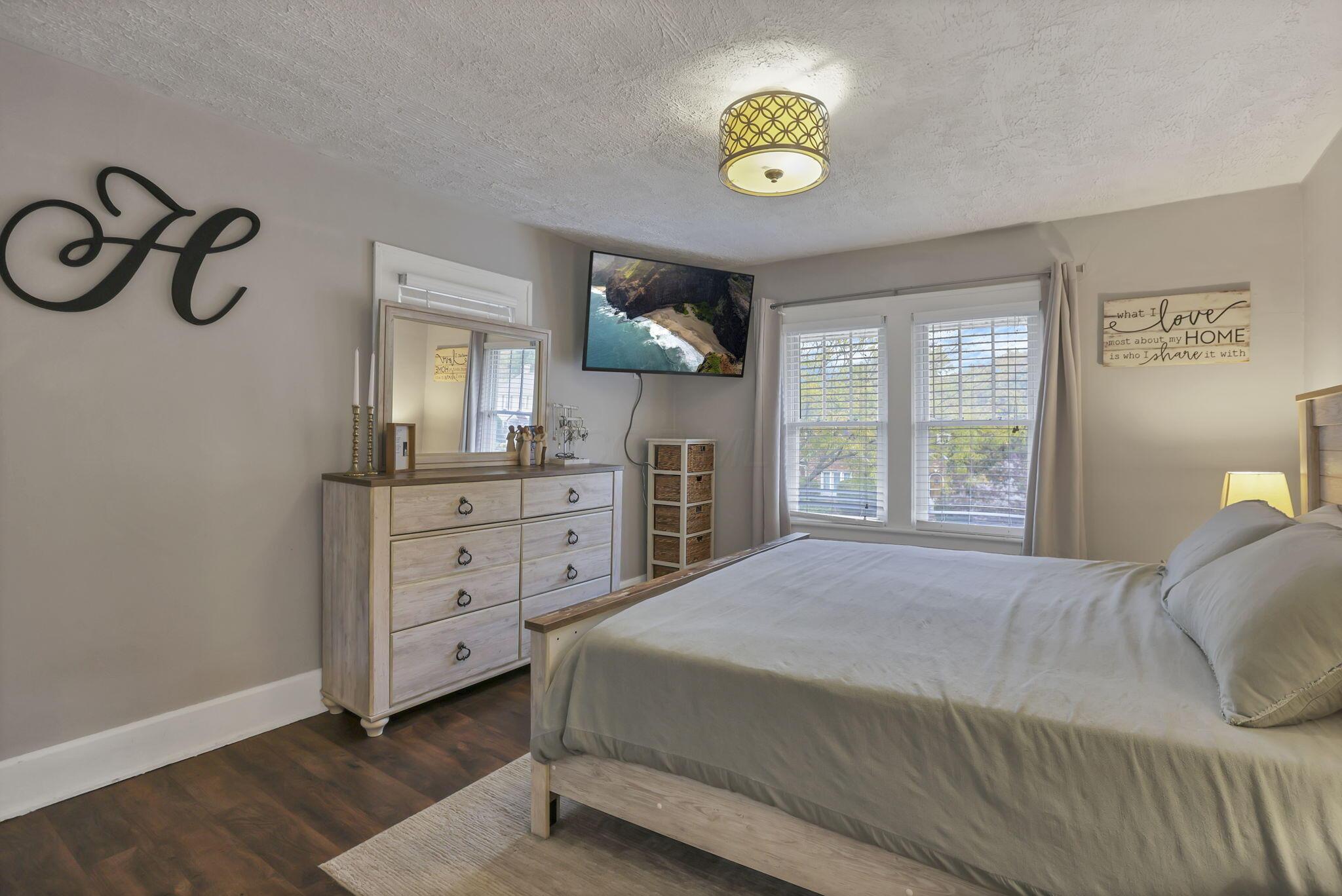 230 Lake Street Property Photo 23