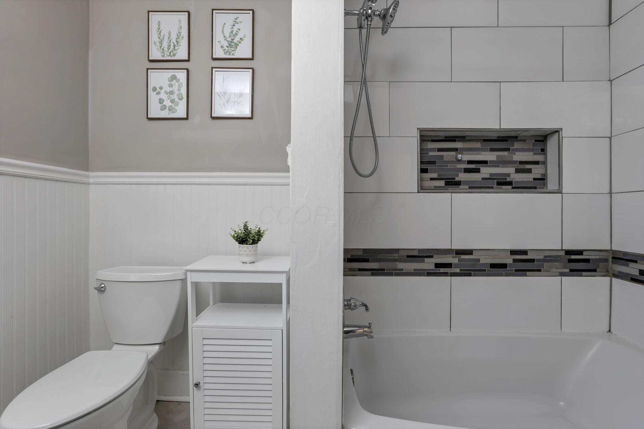 230 Lake Street Property Photo 30