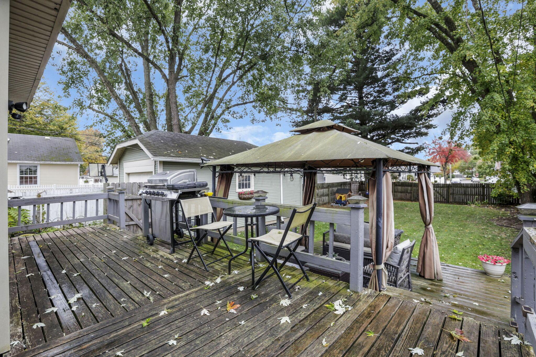 230 Lake Street Property Photo 36