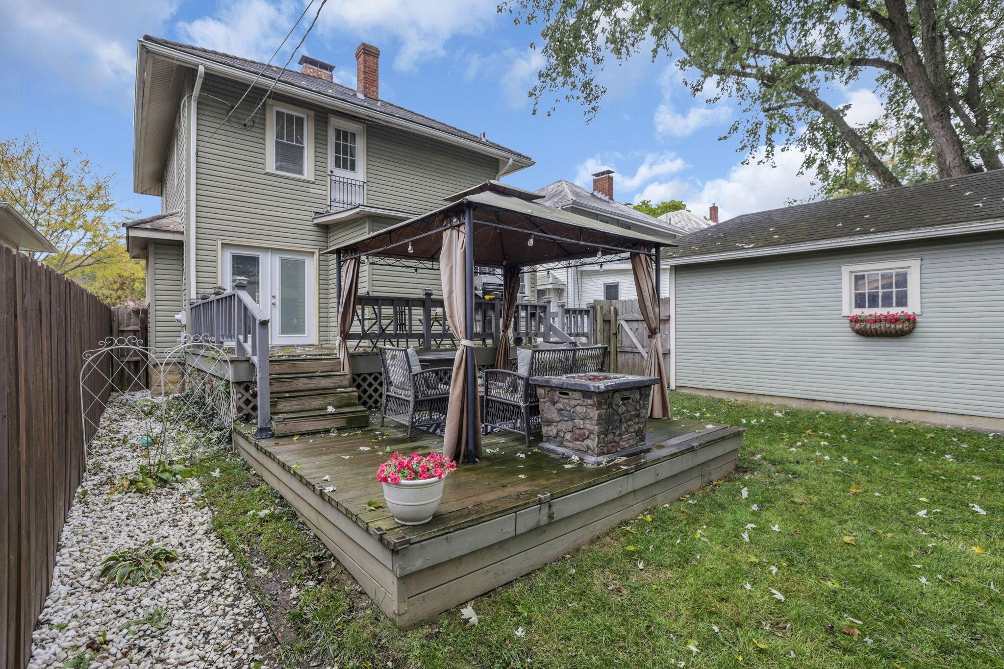 230 Lake Street Property Photo 37