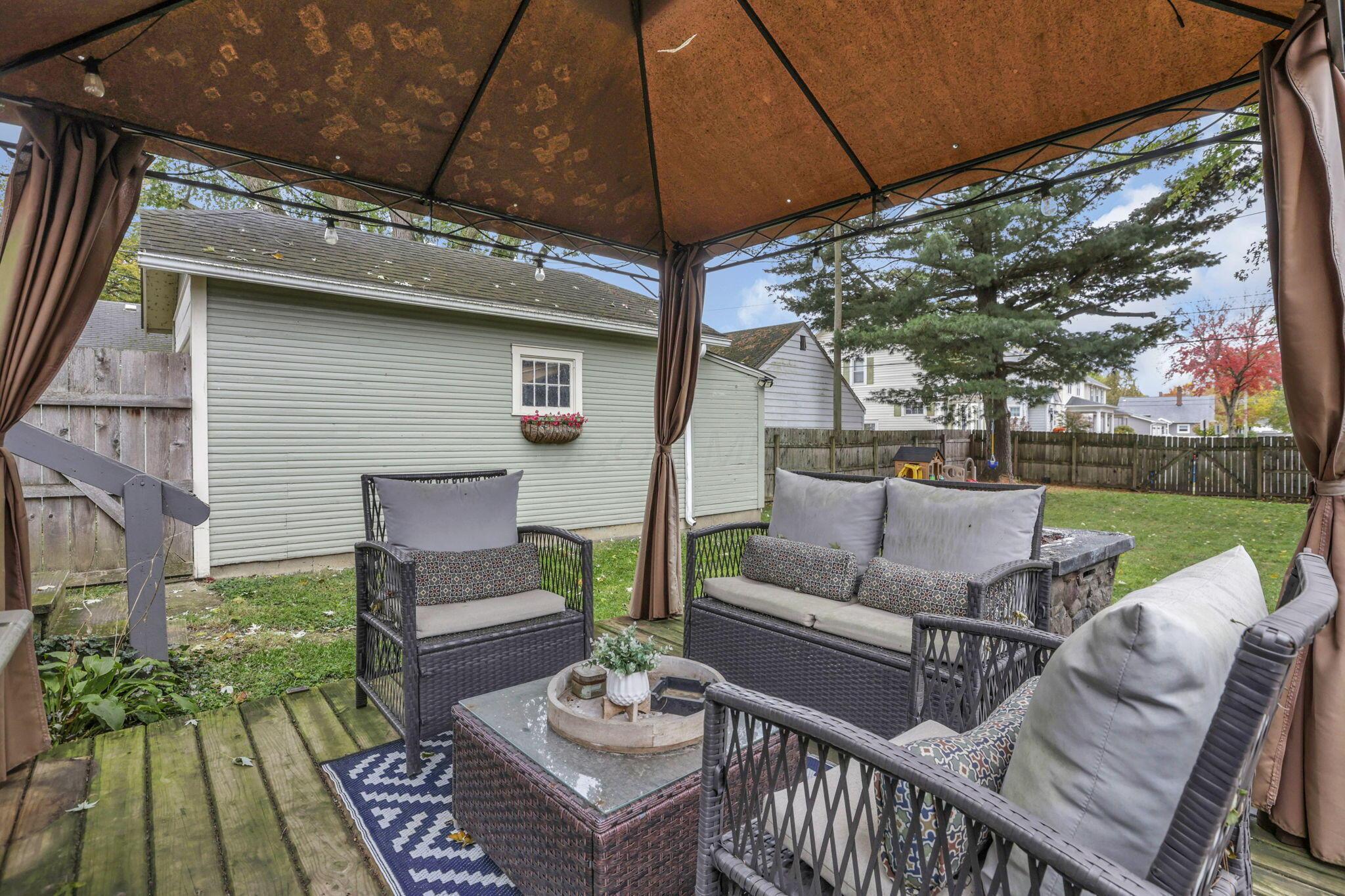 230 Lake Street Property Photo 38