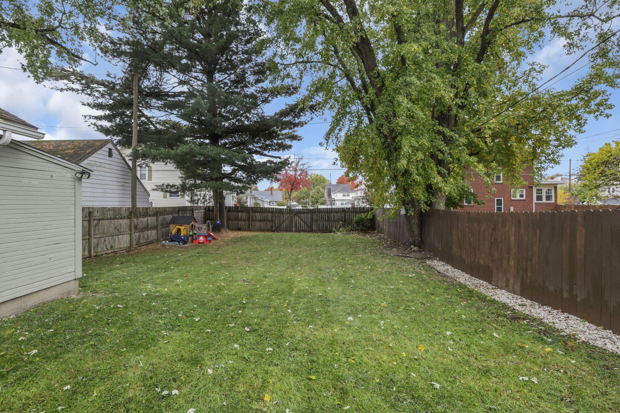 230 Lake Street Property Photo 43