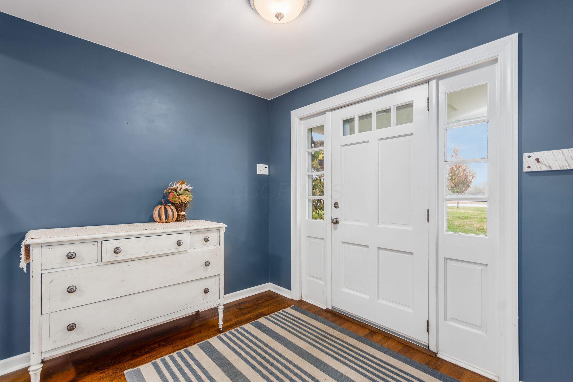 9221 London Road Property Photo 6