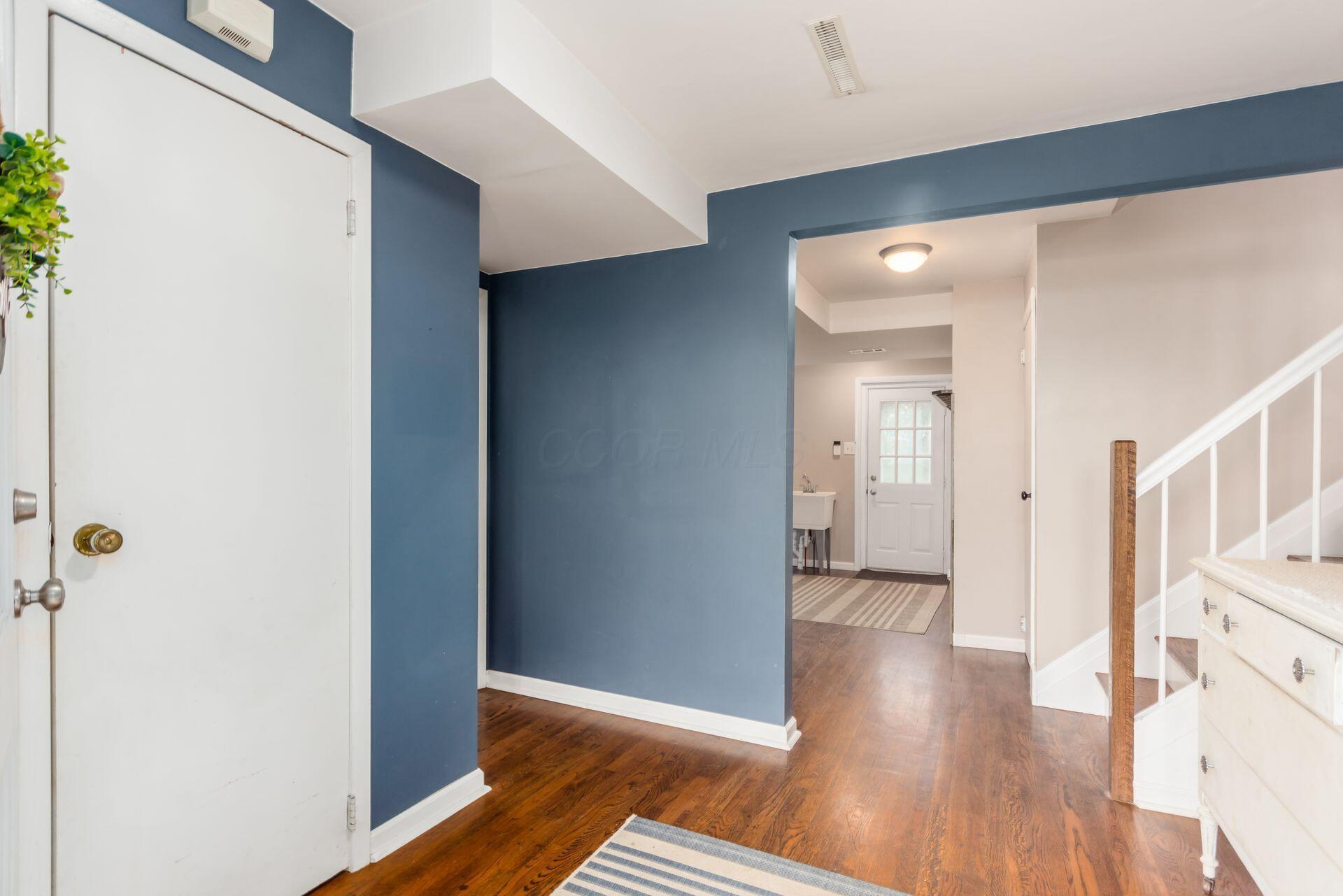 9221 London Road Property Photo 7