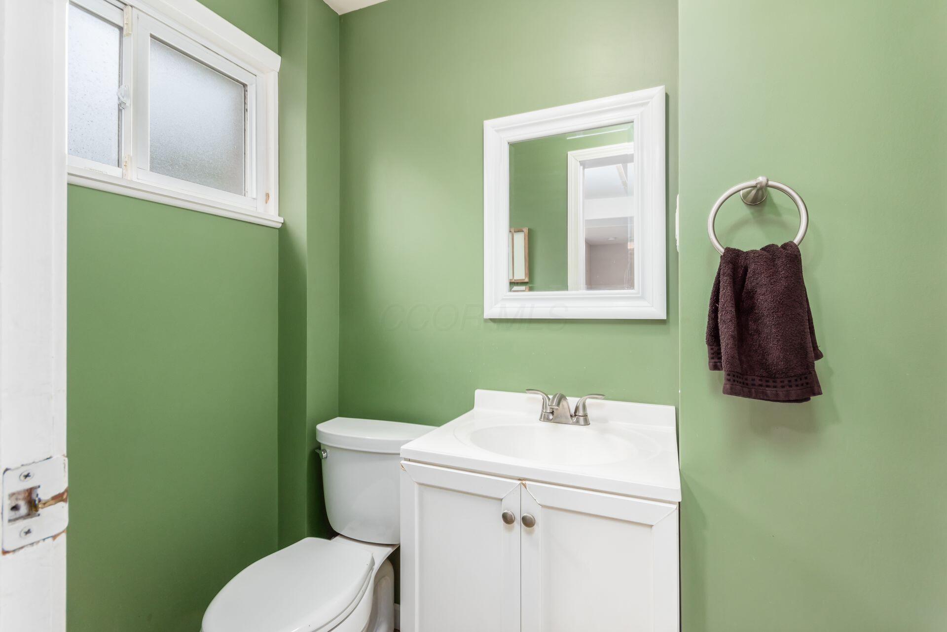 9221 London Road Property Photo 12