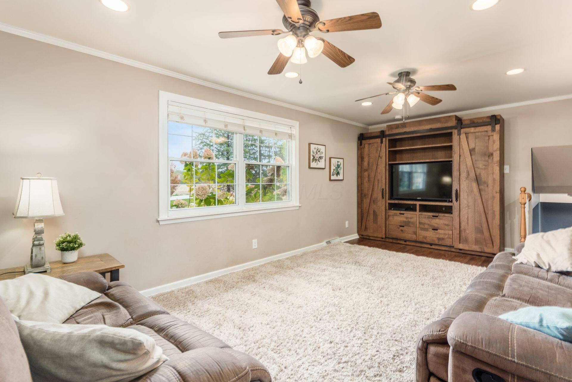 9221 London Road Property Photo 14