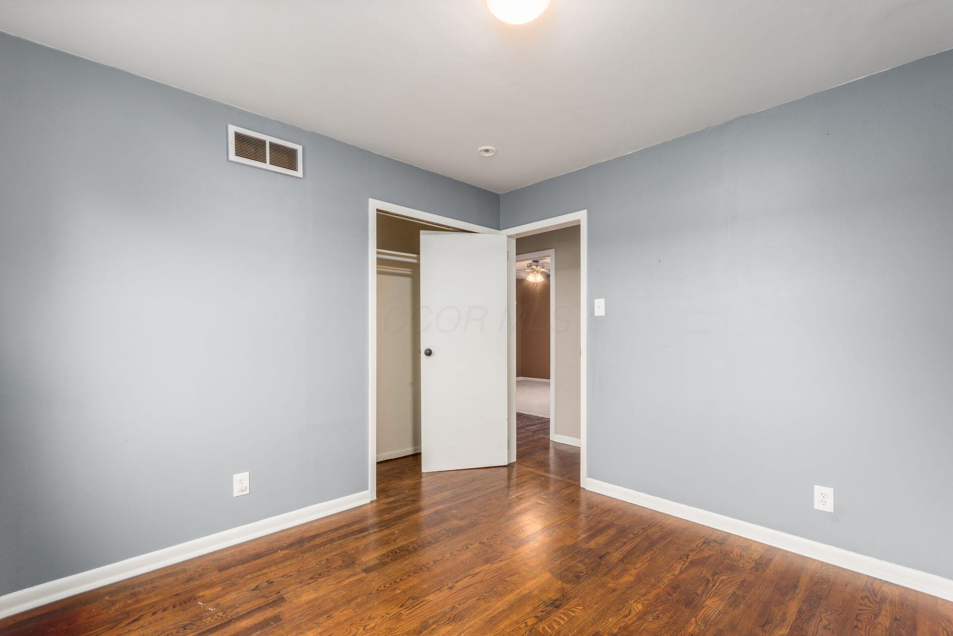 9221 London Road Property Photo 26