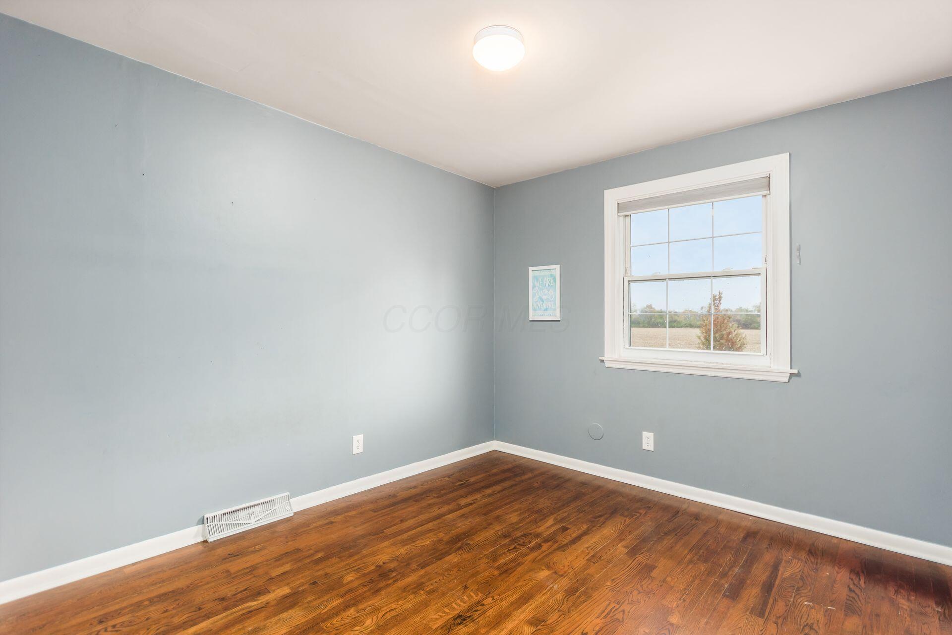 9221 London Road Property Photo 27