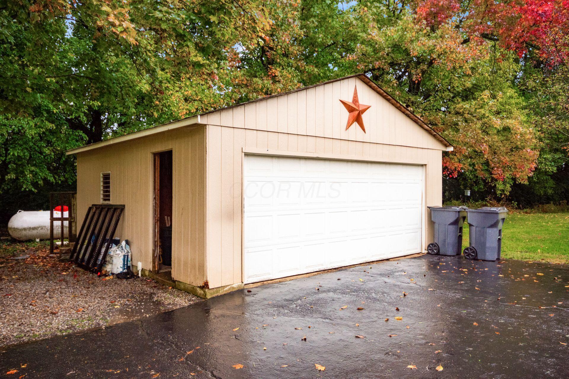 9221 London Road Property Photo 37