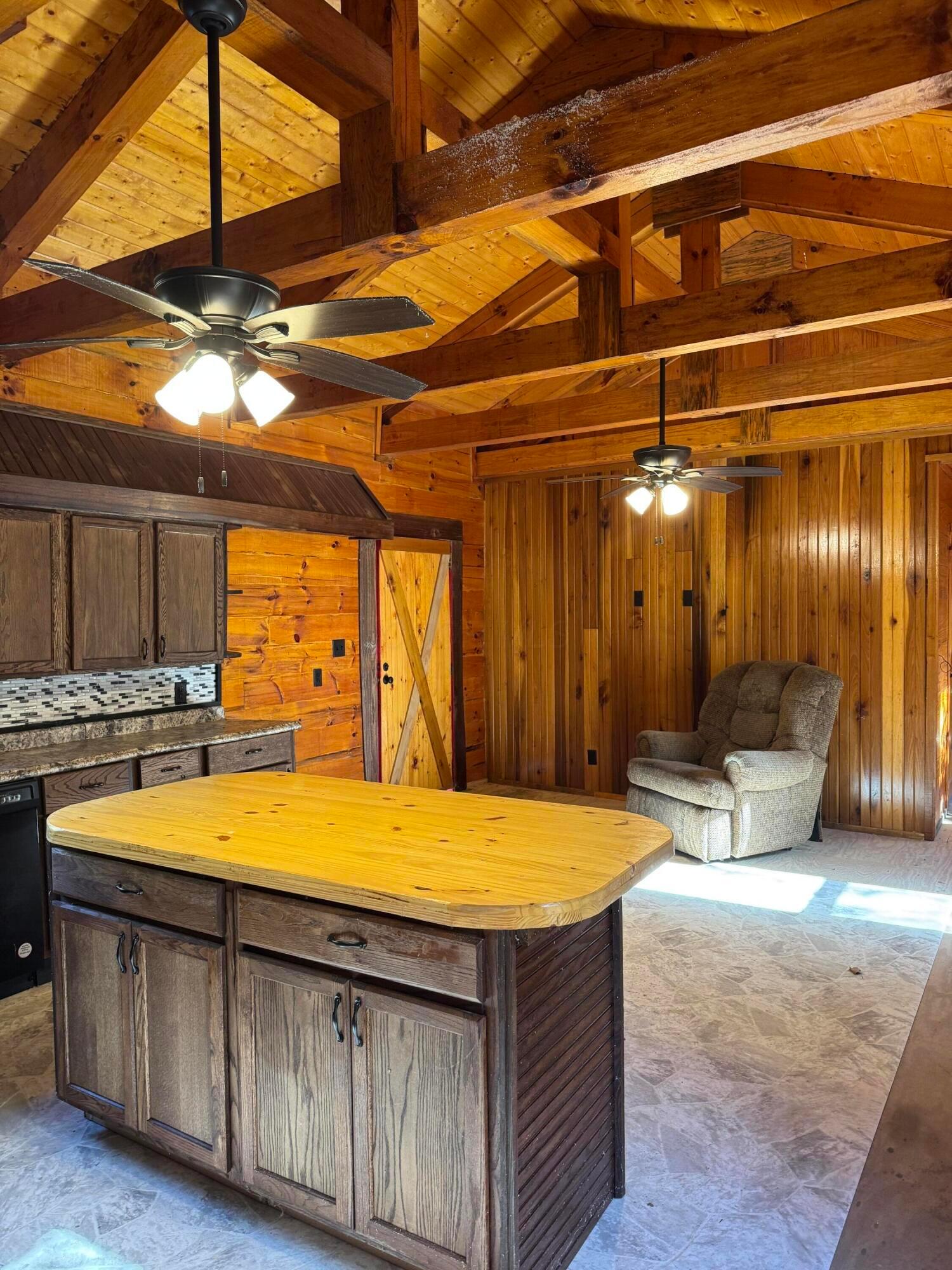 701 Runyon Lane Property Photo 1