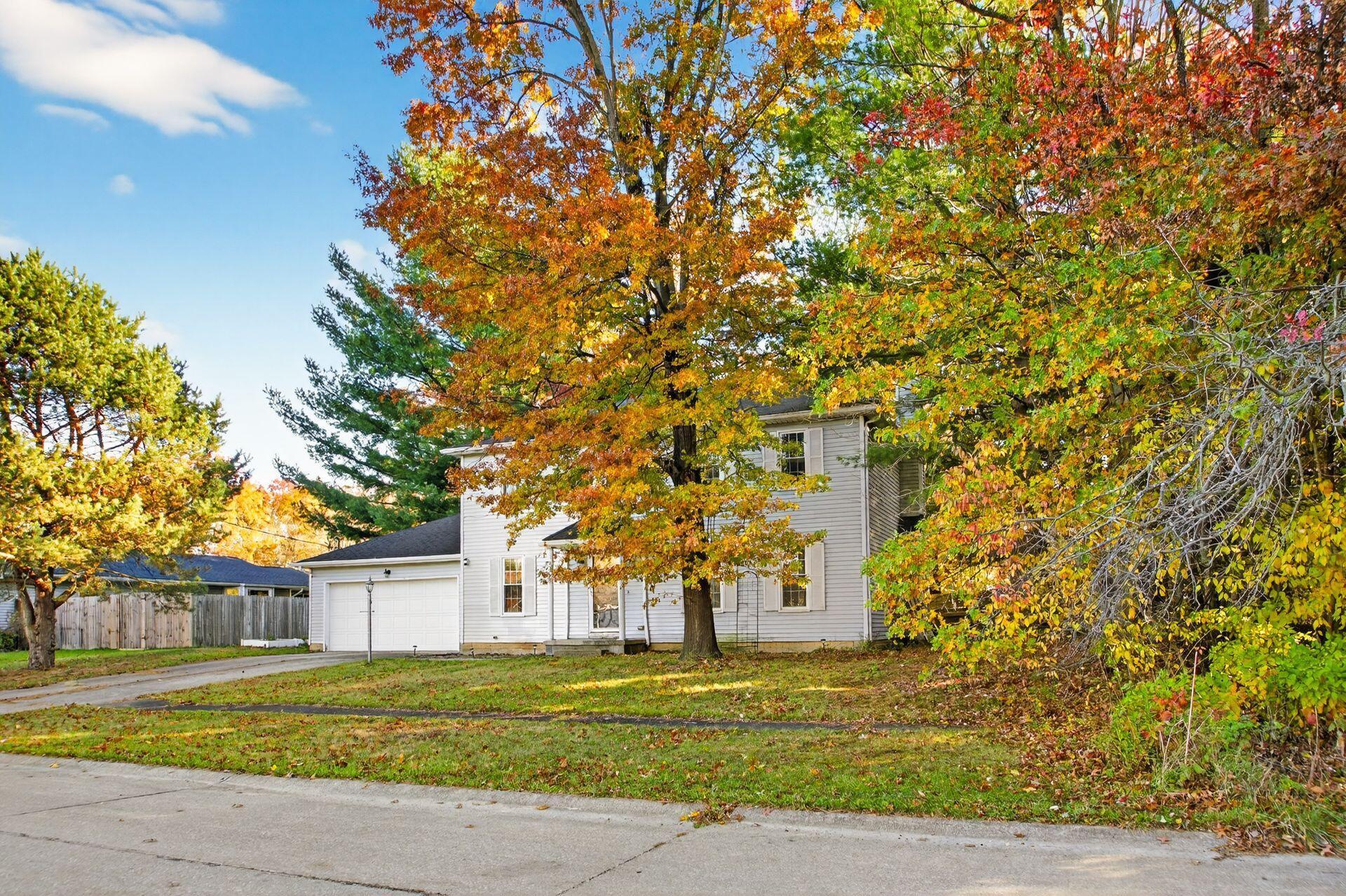 1501 Rolling Meadows Drive Property Photo 4