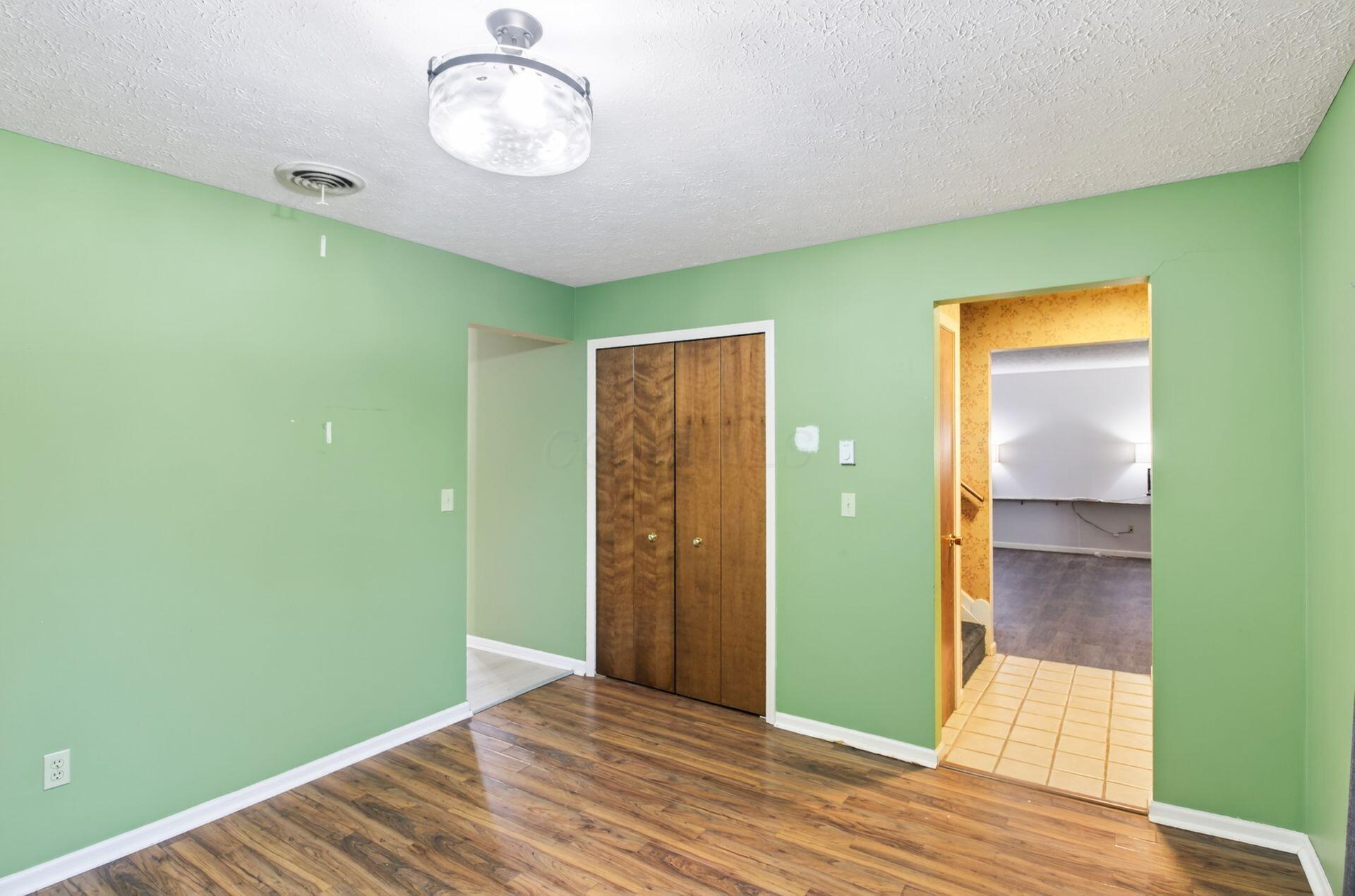 1501 Rolling Meadows Drive Property Photo 11