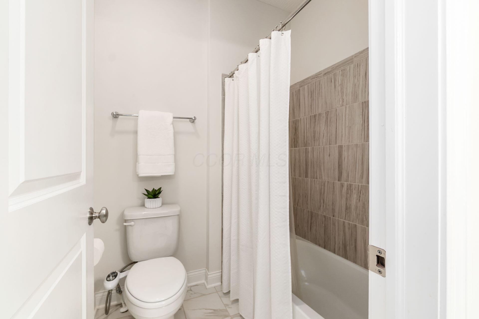 5962 Laurel Lane Property Photo 39