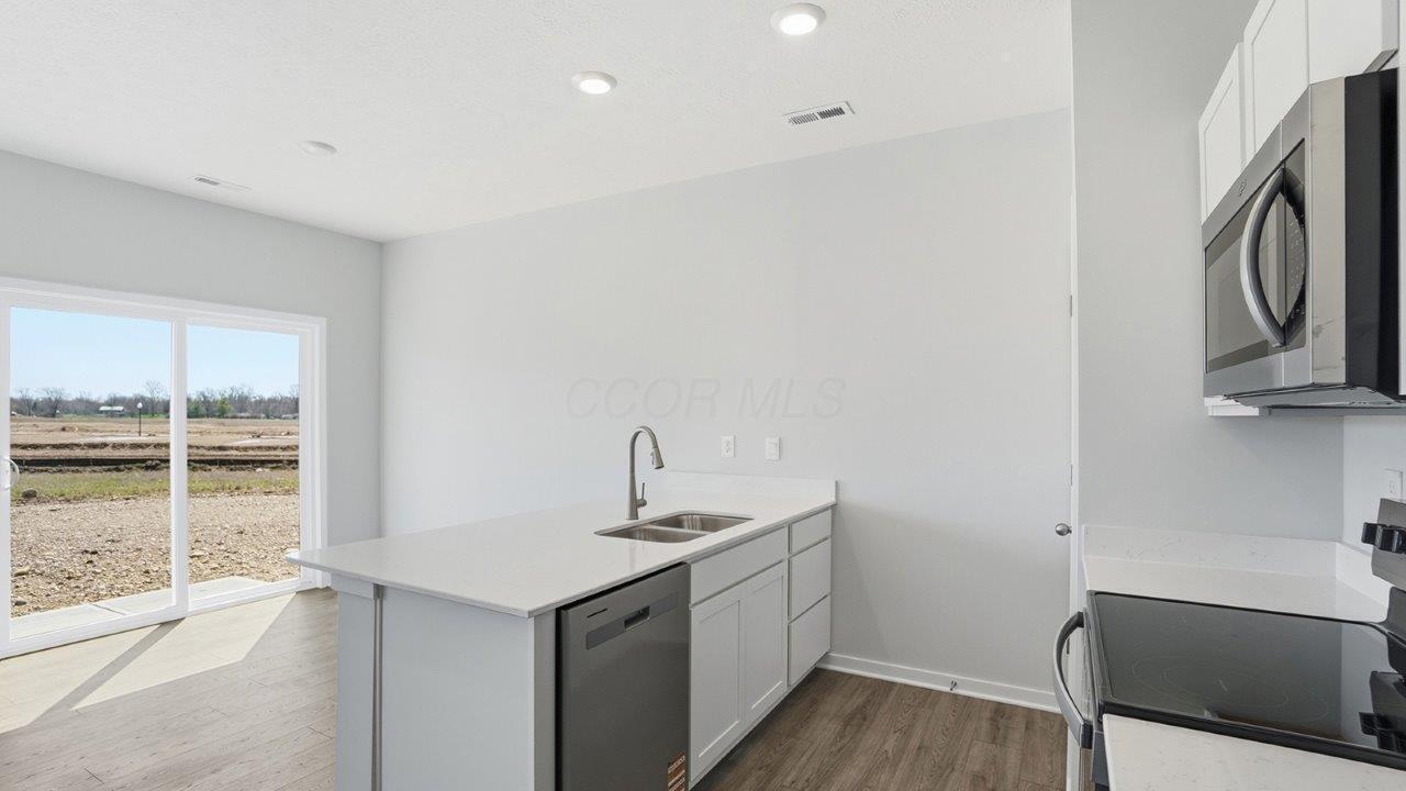 962 Sherwood Loop Property Photo 12