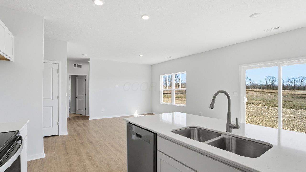 962 Sherwood Loop Property Photo 14