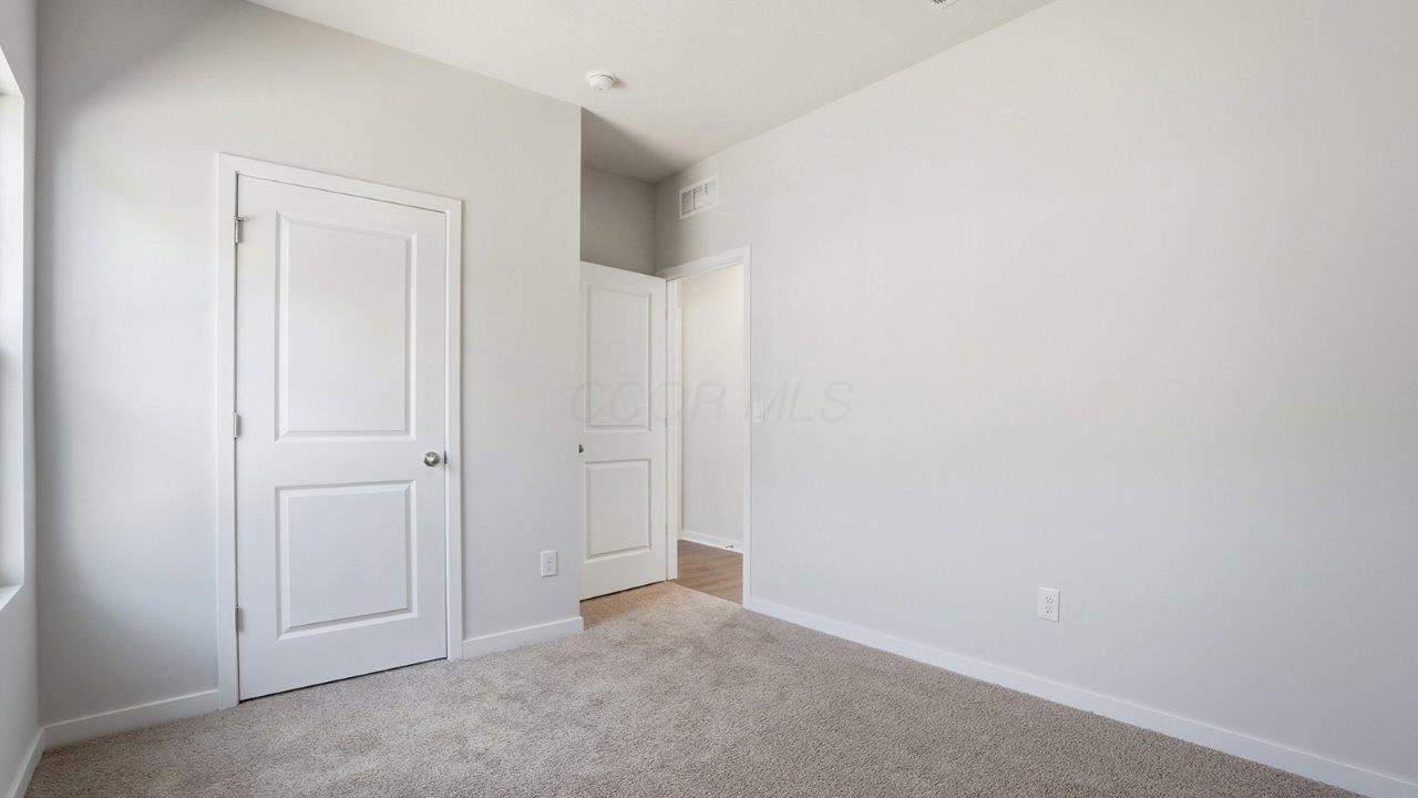 962 Sherwood Loop Property Photo 24