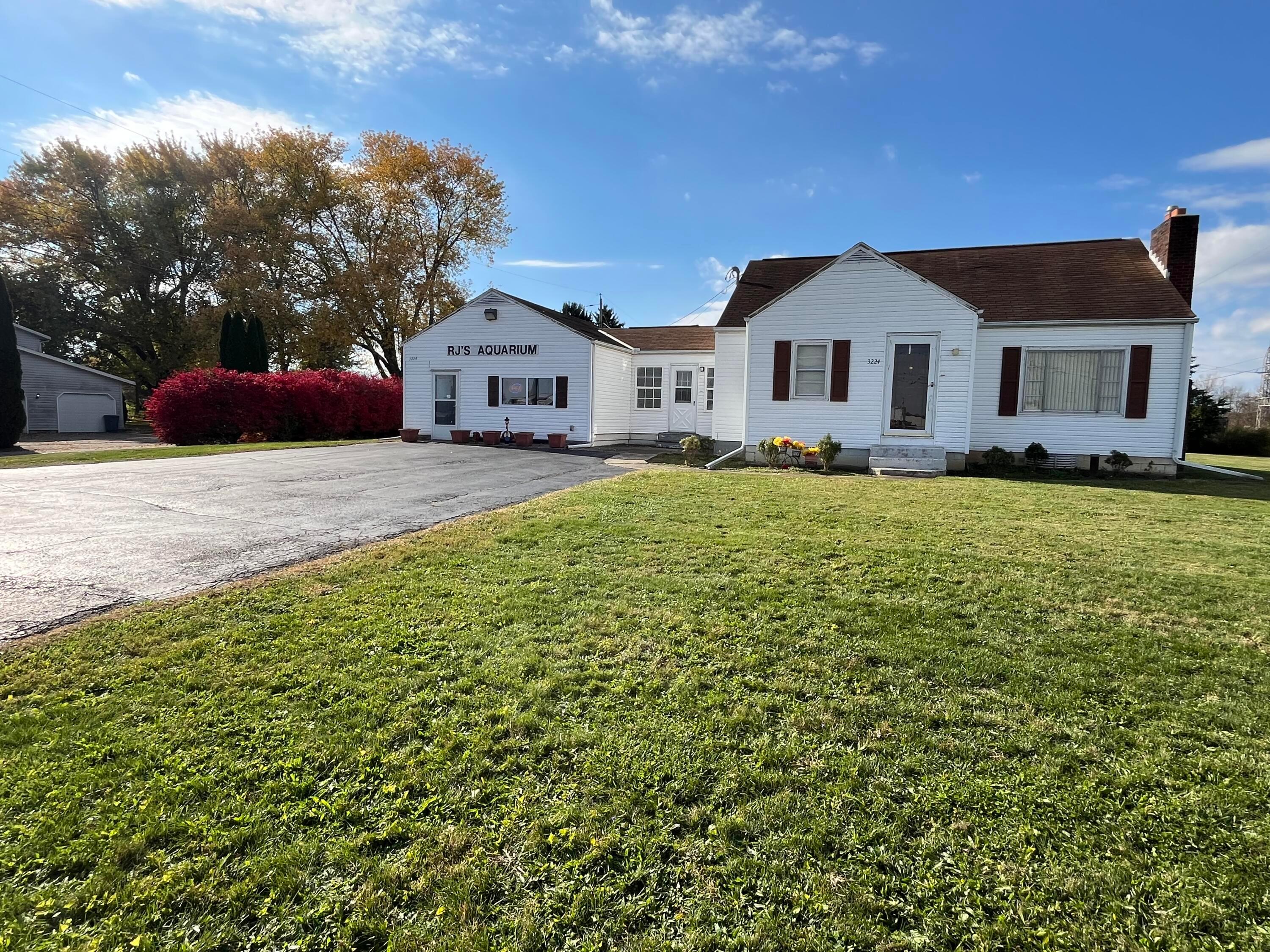 3224 Hebron Road Property Photo 3