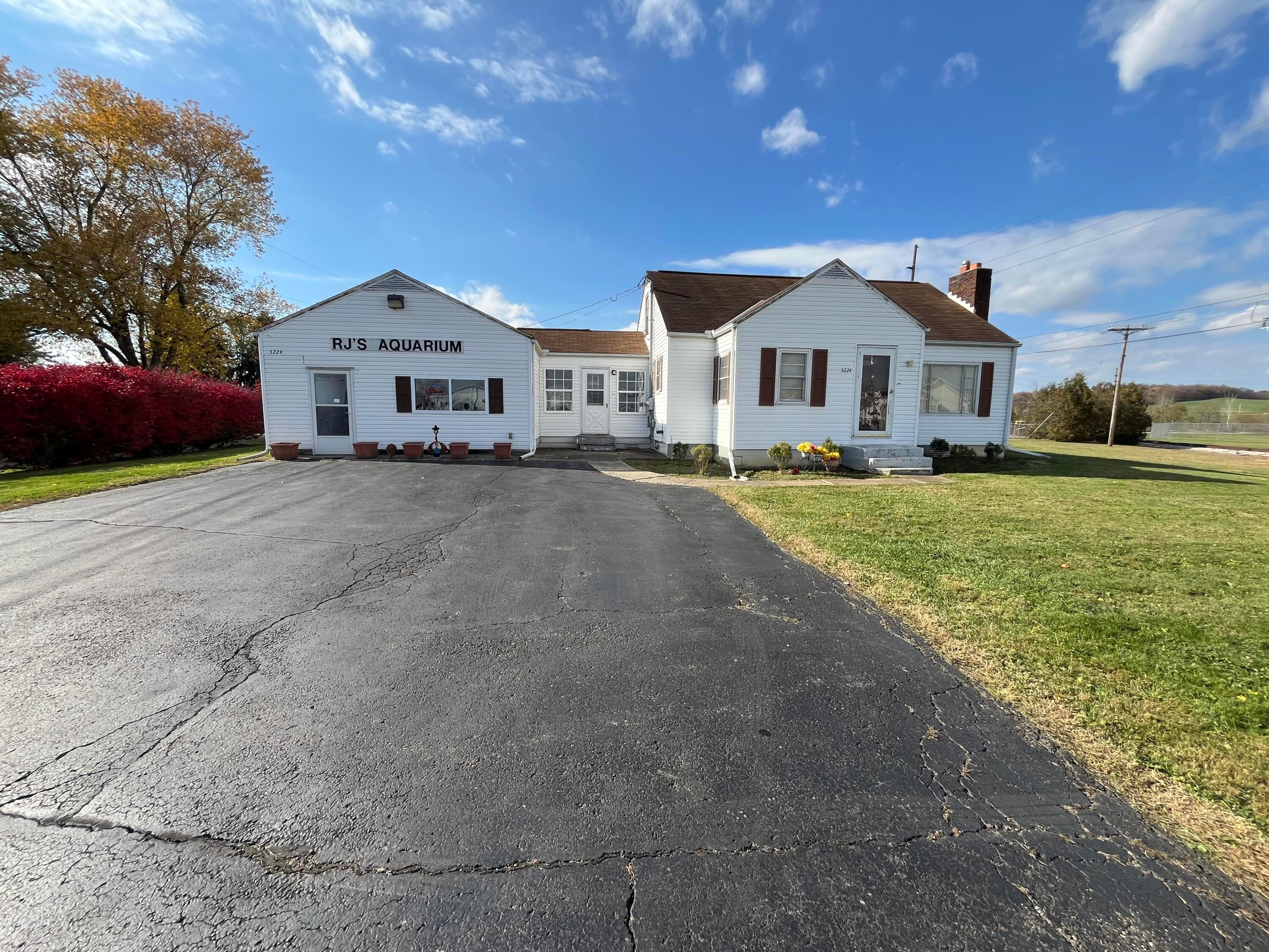 3224 Hebron Road Property Photo 4