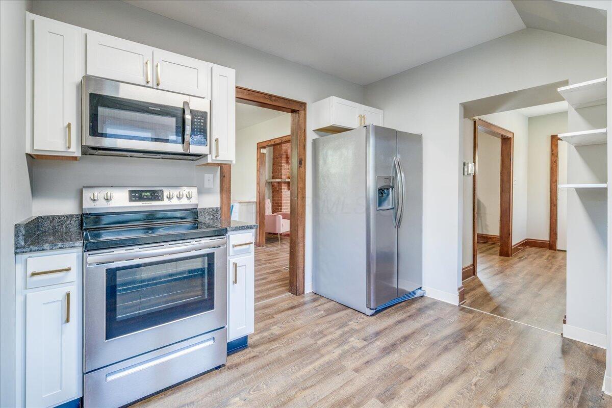 464 E Hinman Avenue Property Photo 12