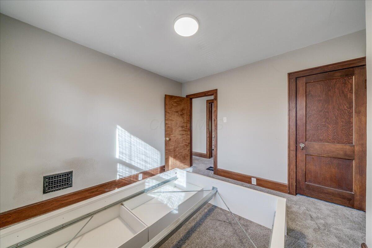 464 E Hinman Avenue Property Photo 19