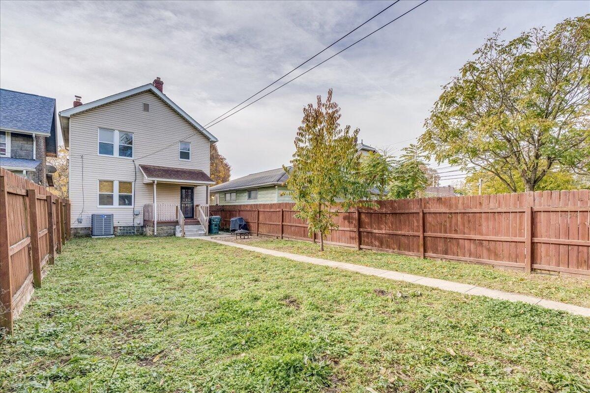 464 E Hinman Avenue Property Photo 24