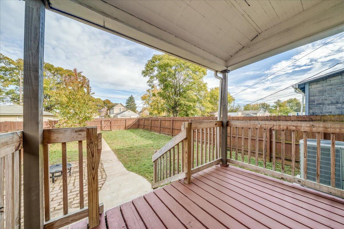 464 E Hinman Avenue Property Photo 27
