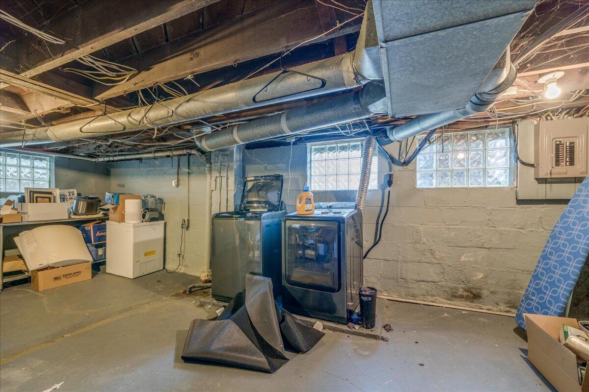 464 E Hinman Avenue Property Photo 29