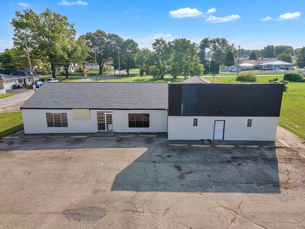 2880 S High Street Property Photo 3