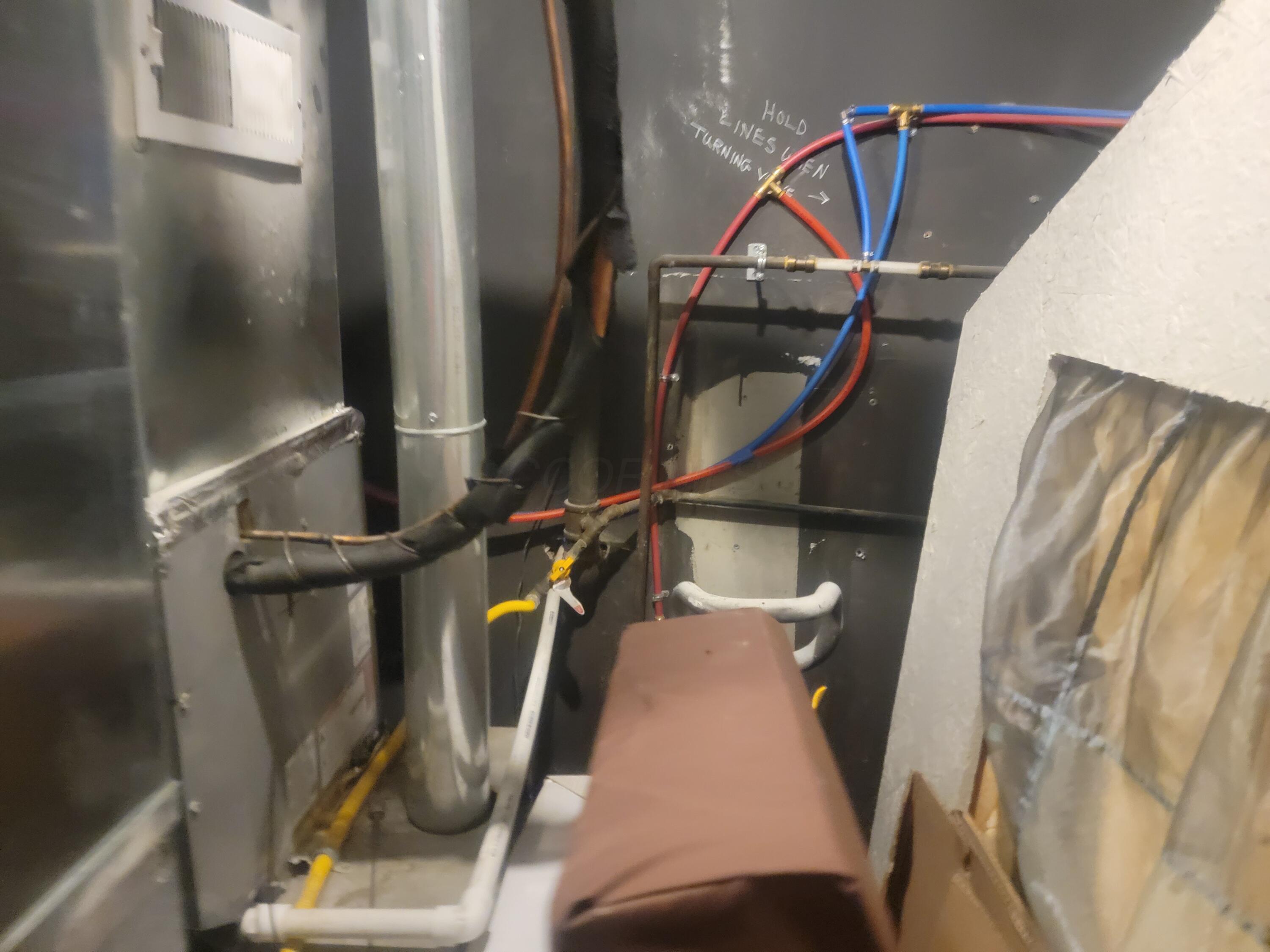 2880 S High Street Property Photo 14