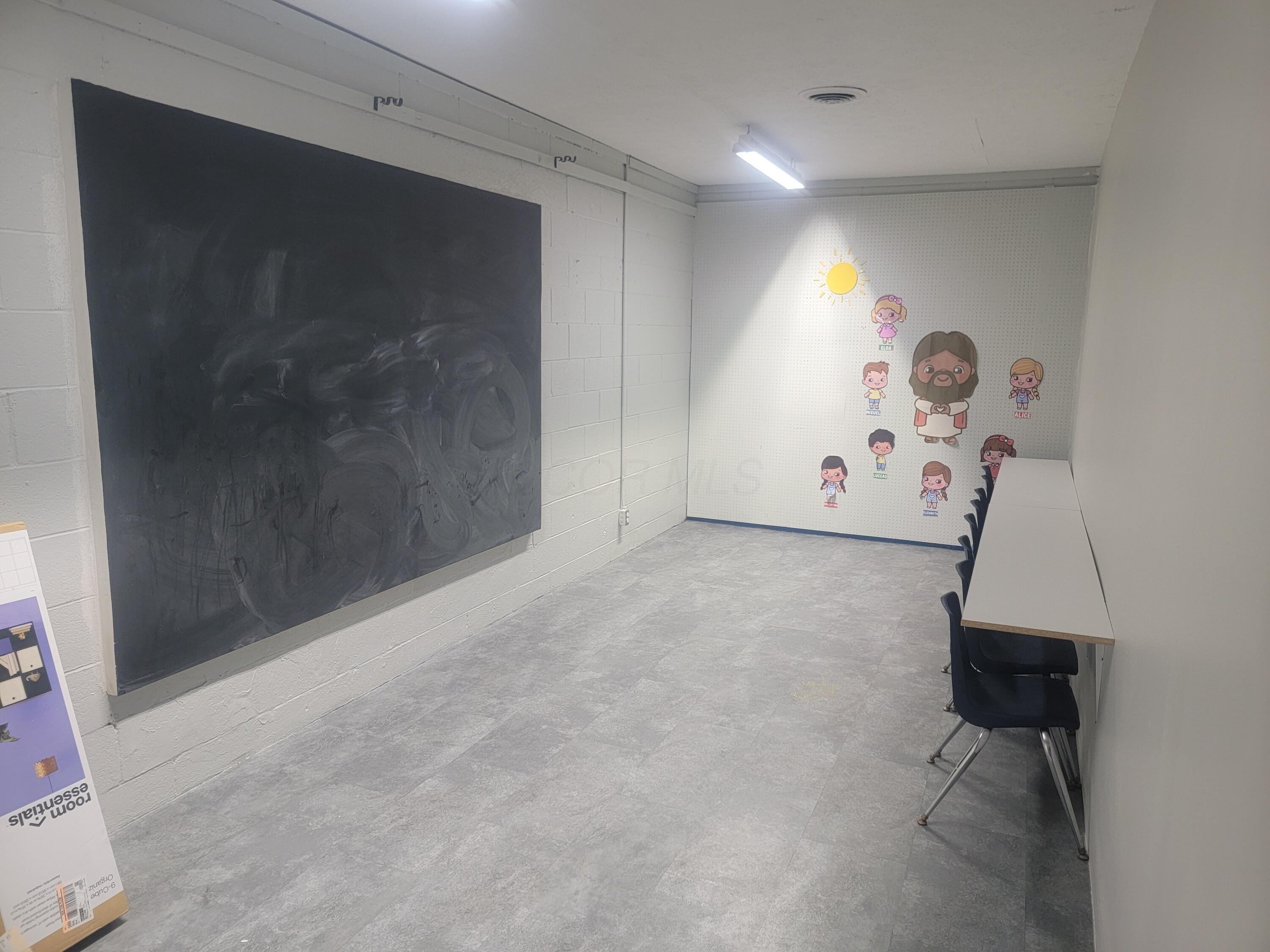 2880 S High Street Property Photo 17