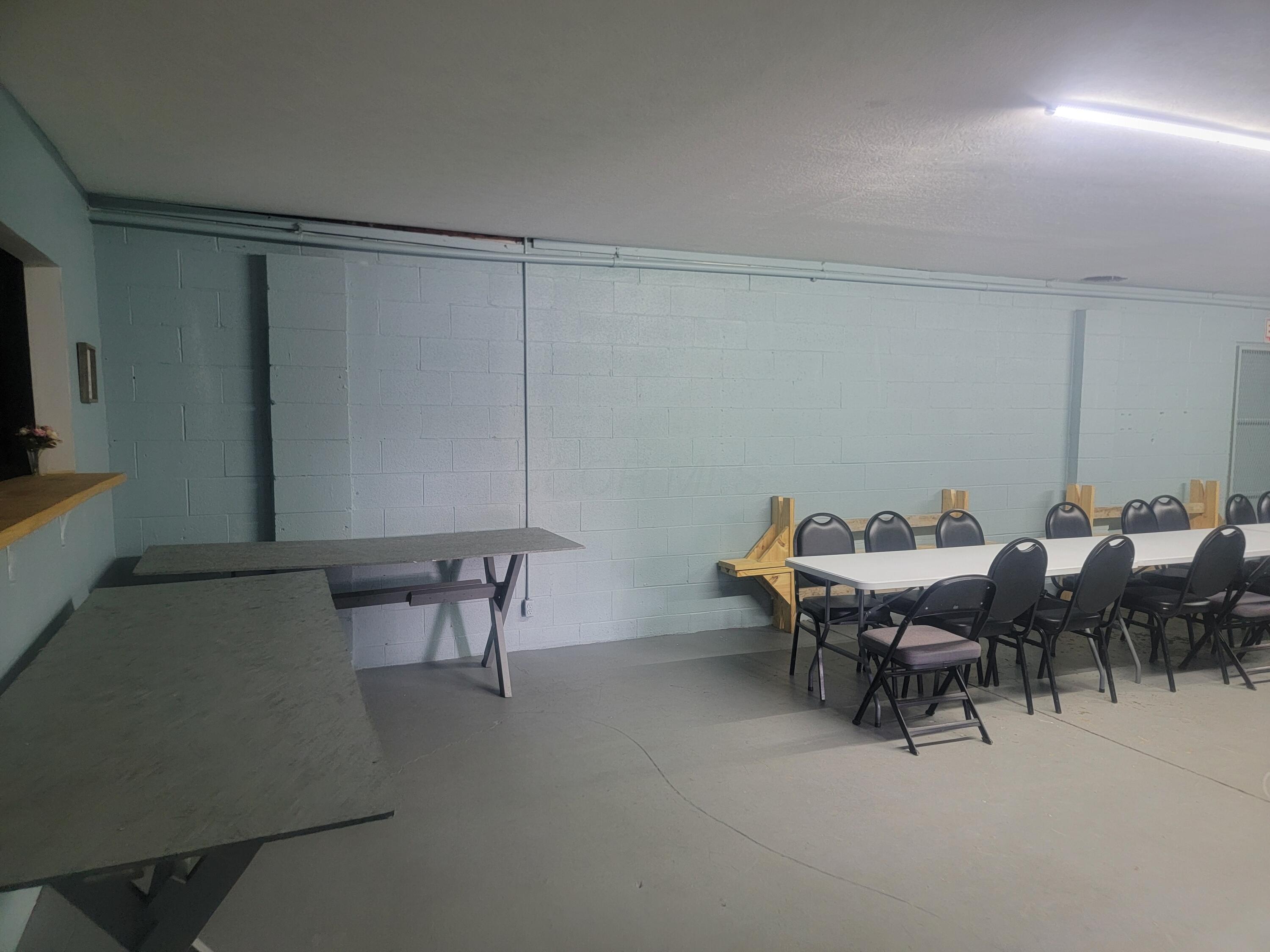 2880 S High Street Property Photo 19