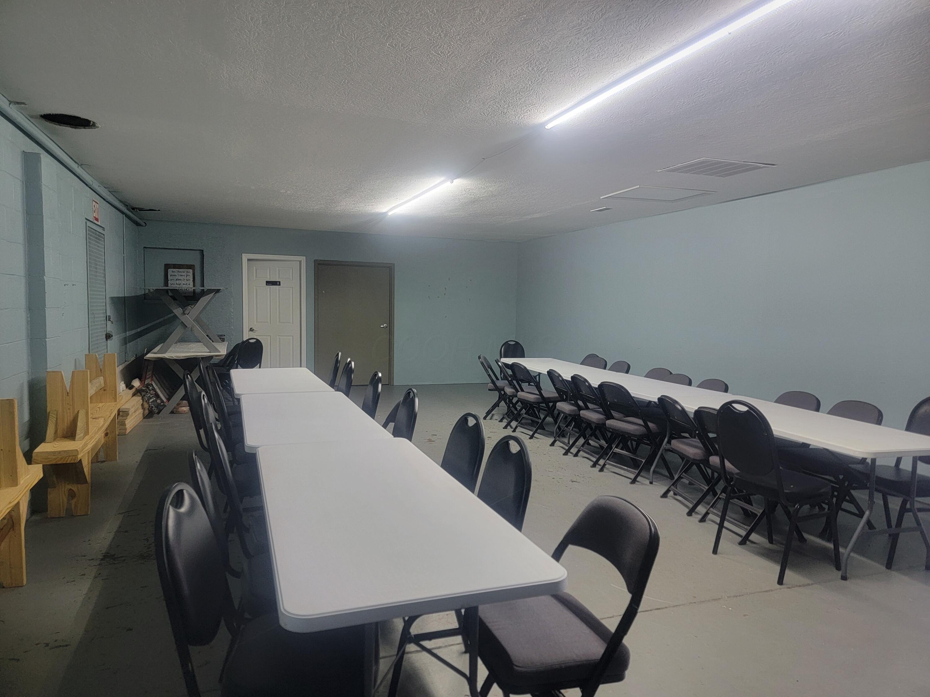 2880 S High Street Property Photo 21