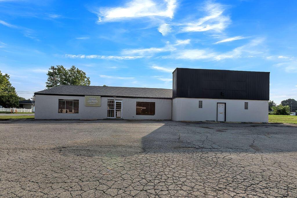 2880 S High Street Property Photo 30