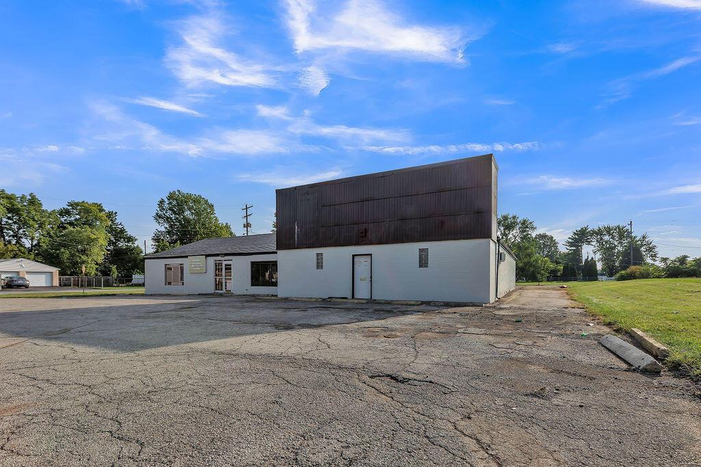 2880 S High Street Property Photo 31