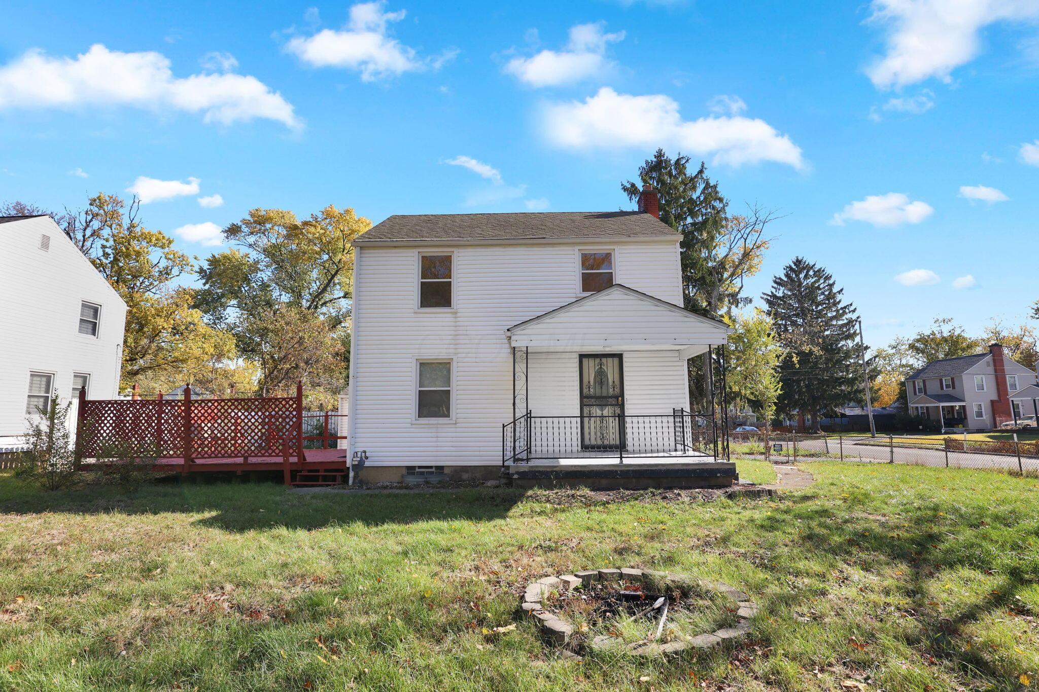 1938 Myrtle Avenue Property Photo 2