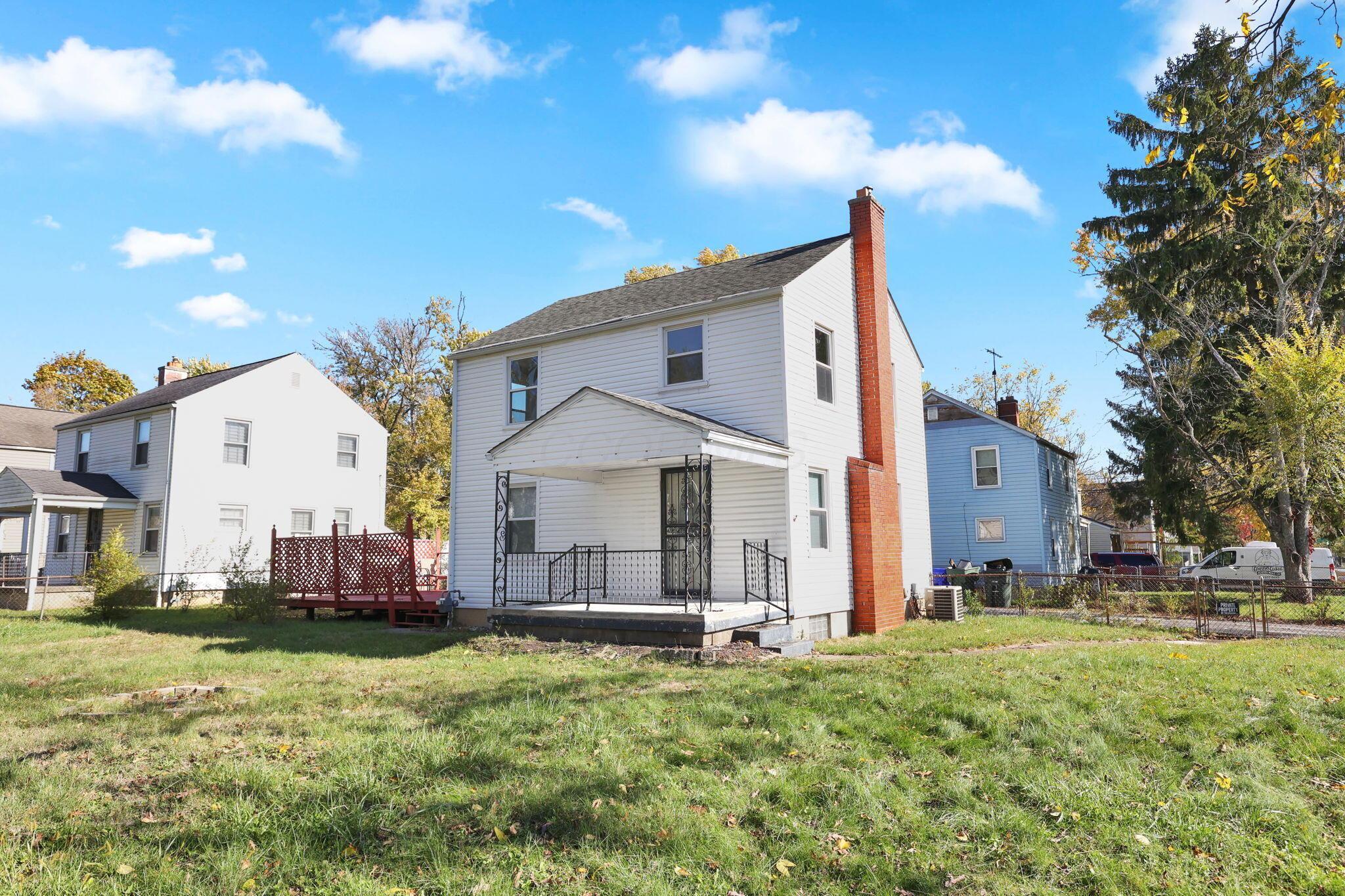 1938 Myrtle Avenue Property Photo 4