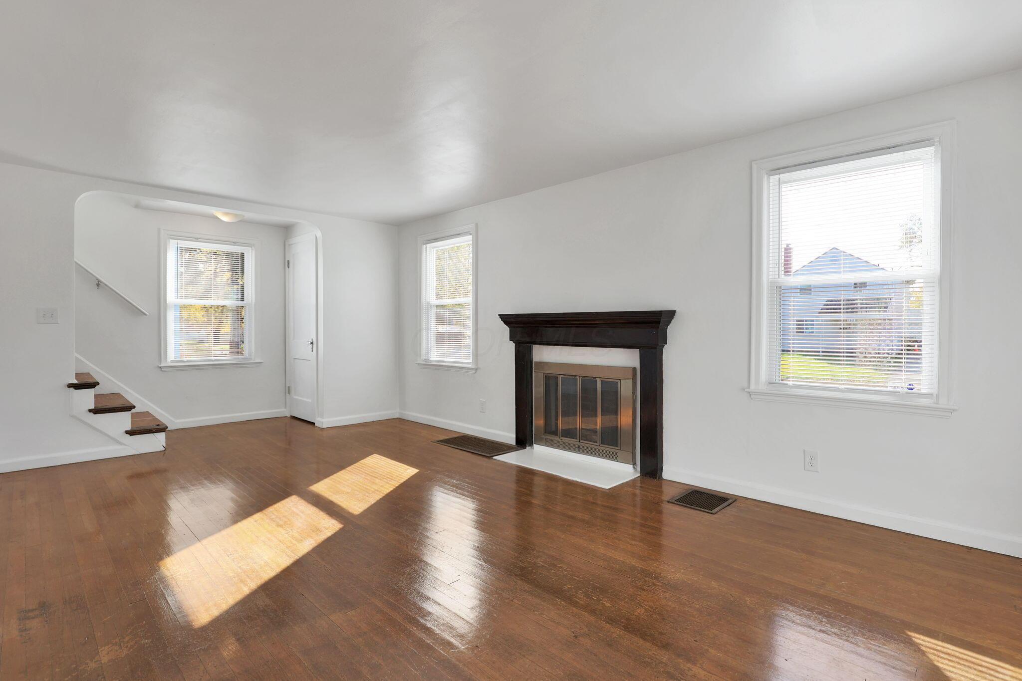 1938 Myrtle Avenue Property Photo 9