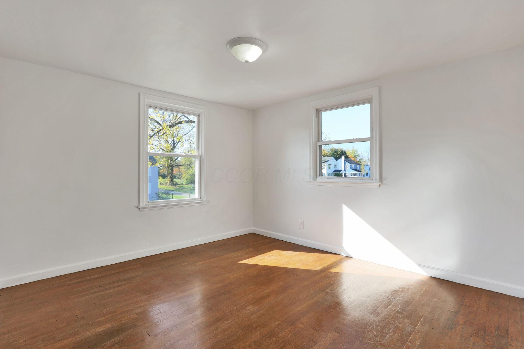 1938 Myrtle Avenue Property Photo 21