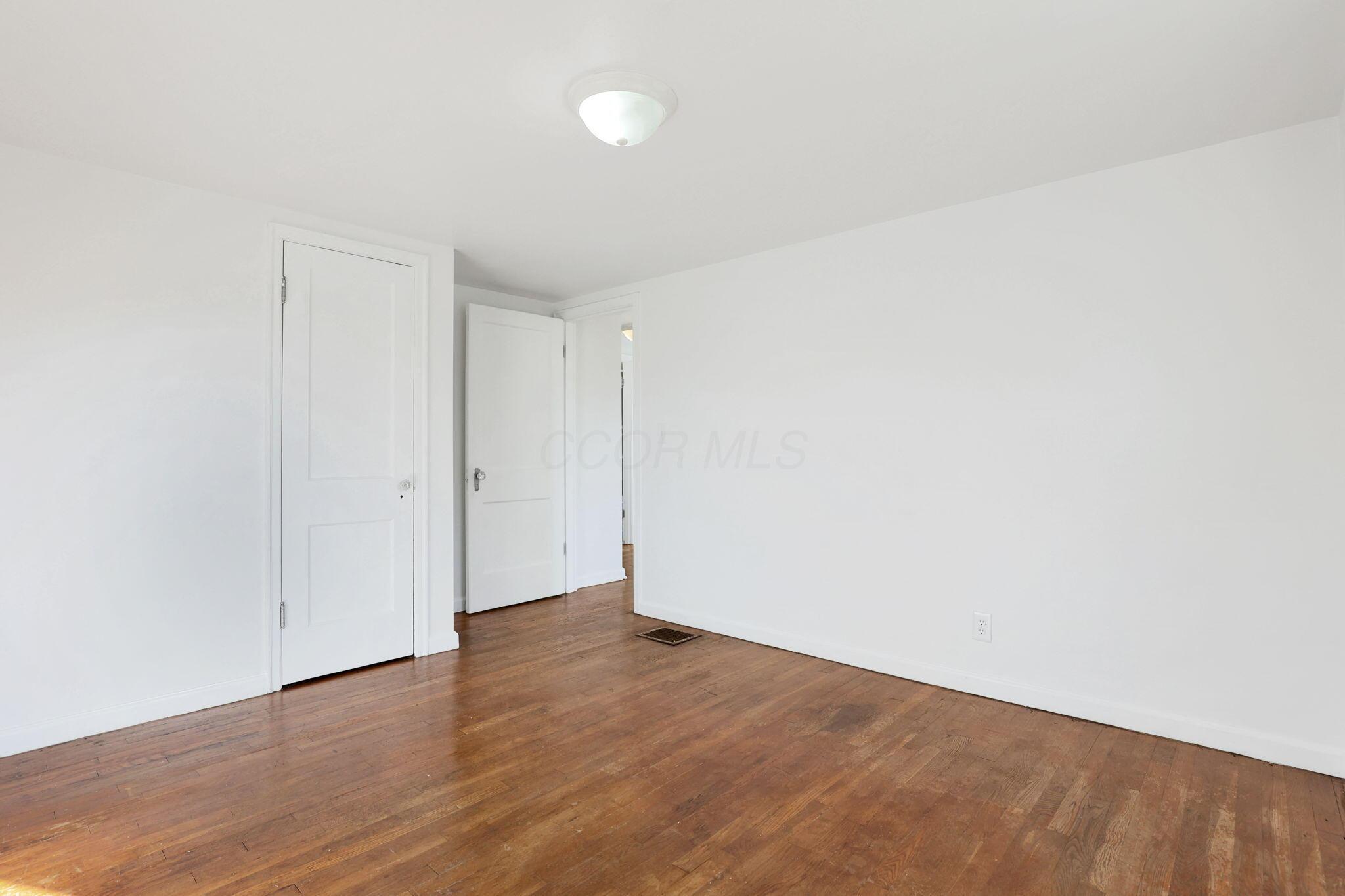 1938 Myrtle Avenue Property Photo 22