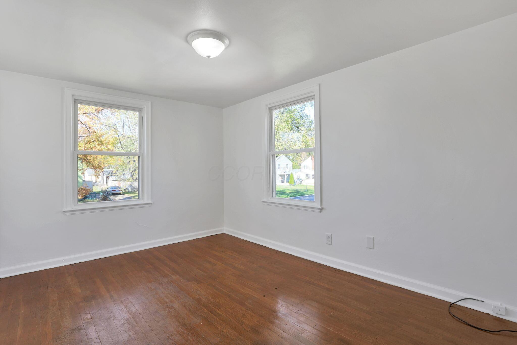 1938 Myrtle Avenue Property Photo 23