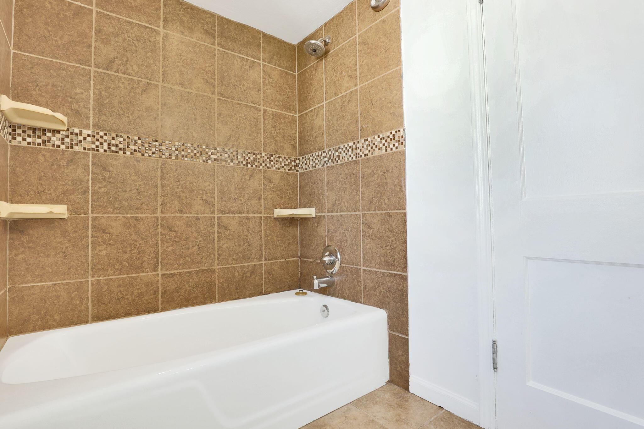 1938 Myrtle Avenue Property Photo 26