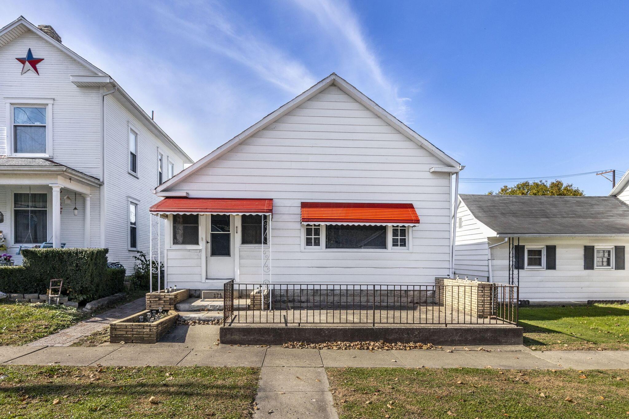 171 Warner Avenue Property Photo 1