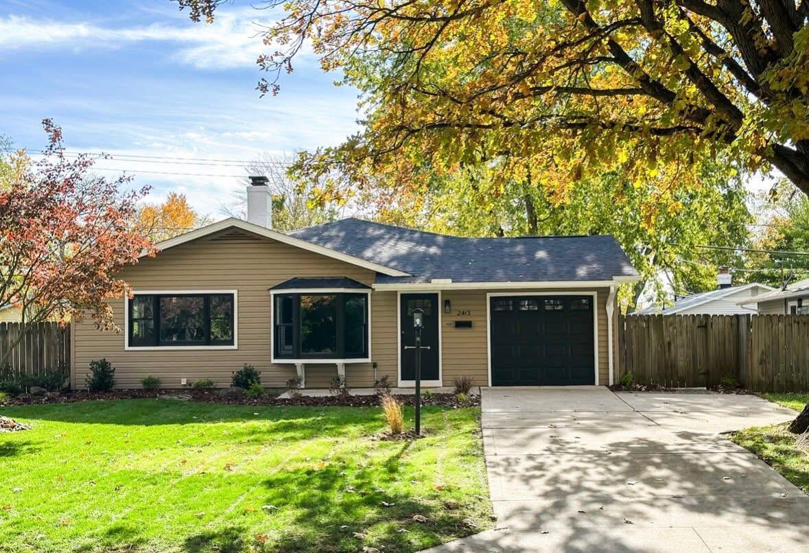 2413 Edgevale Road Property Photo 1