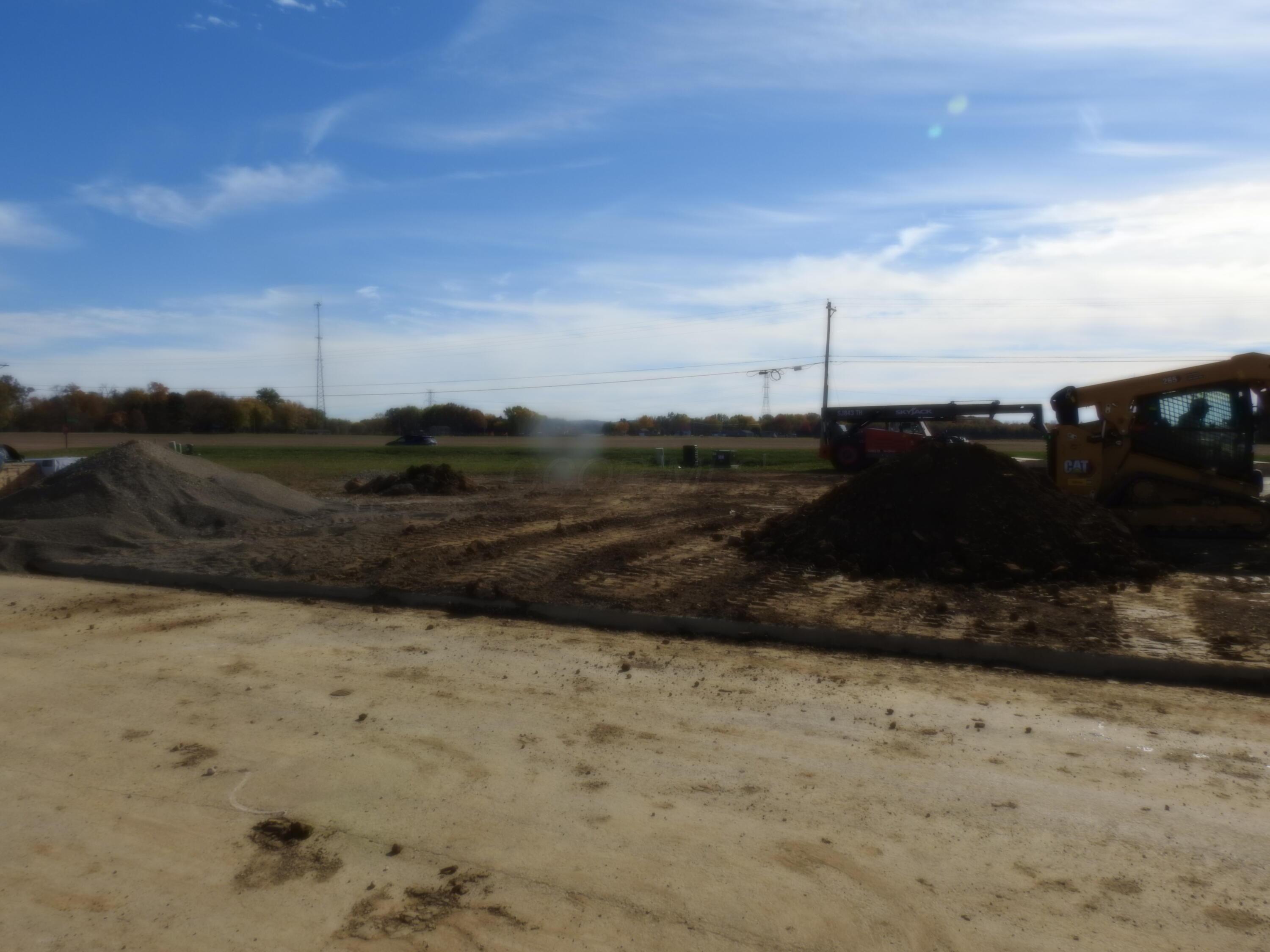 7279 Lehman Park Place Property Photo 1